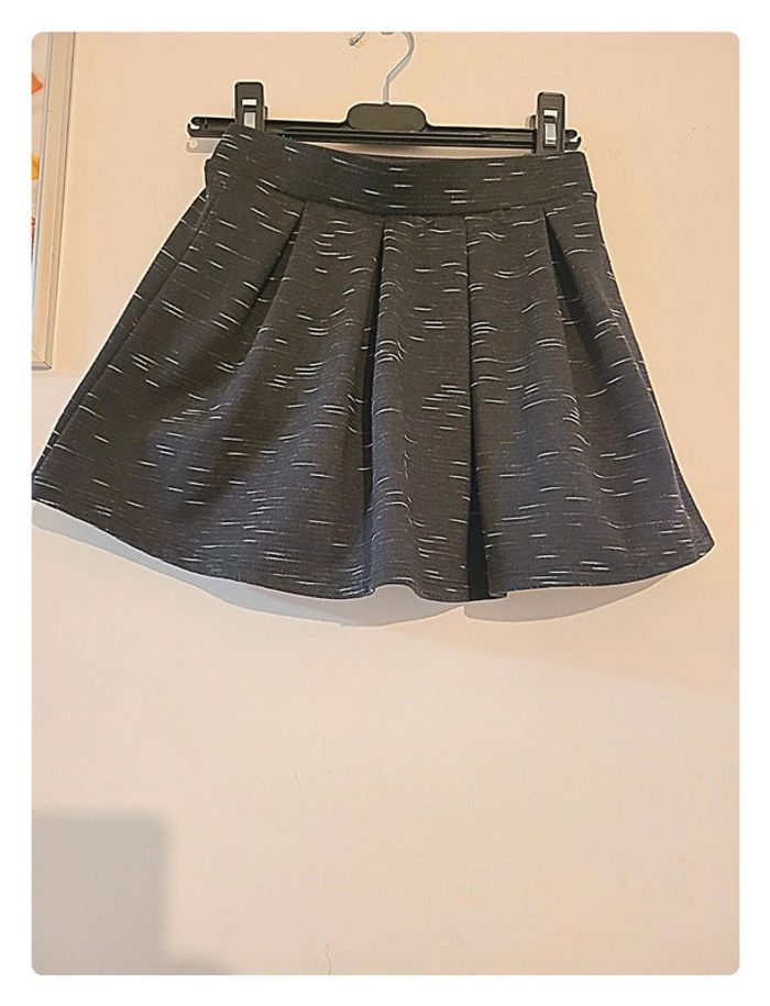 Jupe de sport noire "Young Dimension" taille 5 ans - photo numéro 2