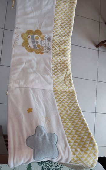 tour de lit bébé