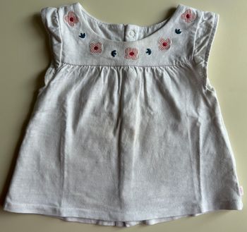 Tee-shirt encolure brodée fleurs taille 6 mois