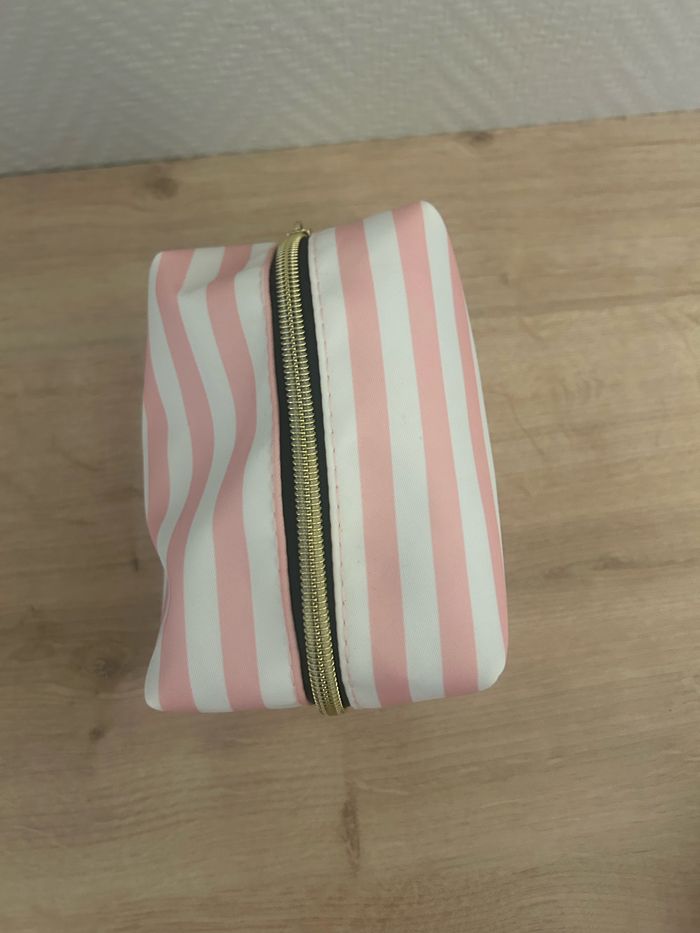 Trousse de toilette - photo numéro 7