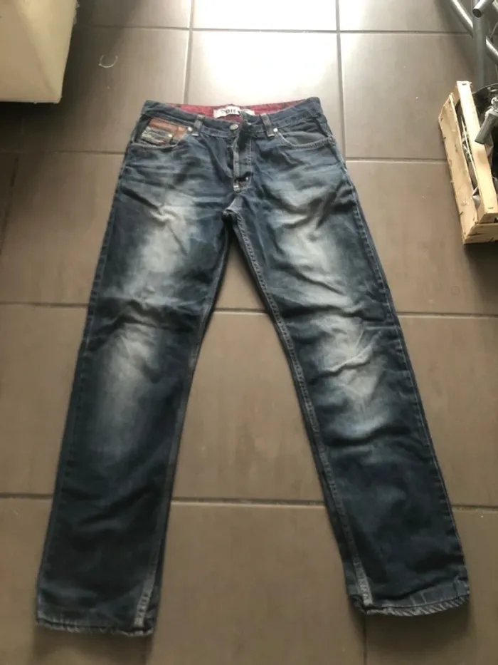 Jean marque diesel 👖 - photo numéro 2