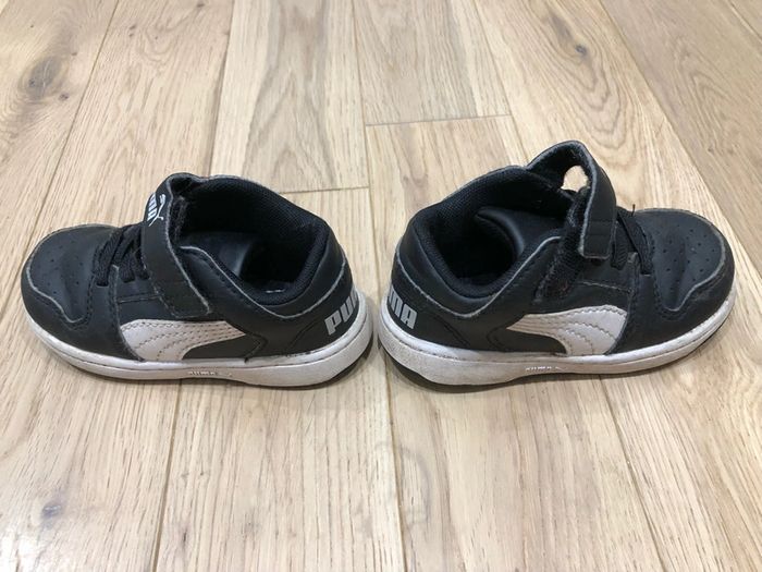 Basket chaussures Puma pointure 22 - photo numéro 5