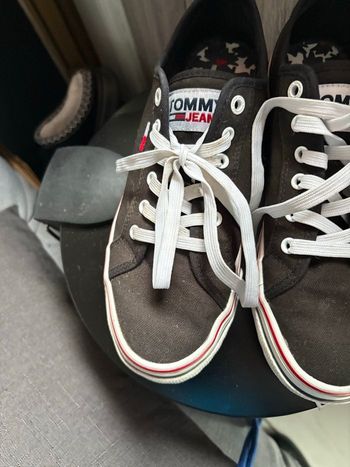 Baskets noires basses tommy