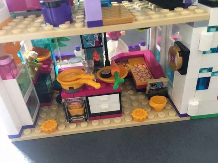 Lego Friends la maison la popstar Livi - photo numéro 4