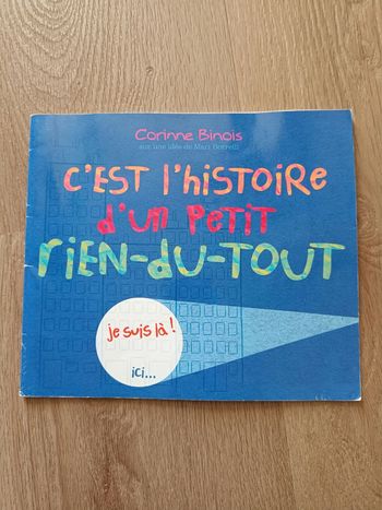 Livre c'est l'histoire d'un tout petit rien du tout 