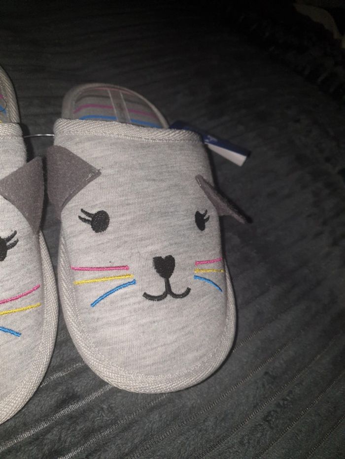 Chaussons gris - photo numéro 2