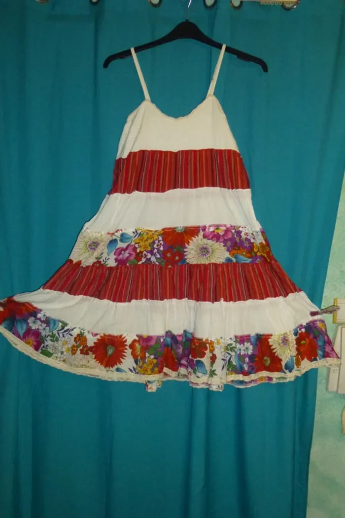 superbe robe d'été à bretelle khol taille 42 - photo numéro 2