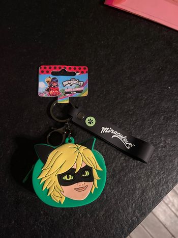 Porte-clefs, porte-monnaie, Miraculous chat noir