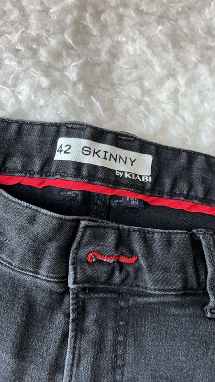 Jean skinny noir Kiabi 42 - photo numéro 3