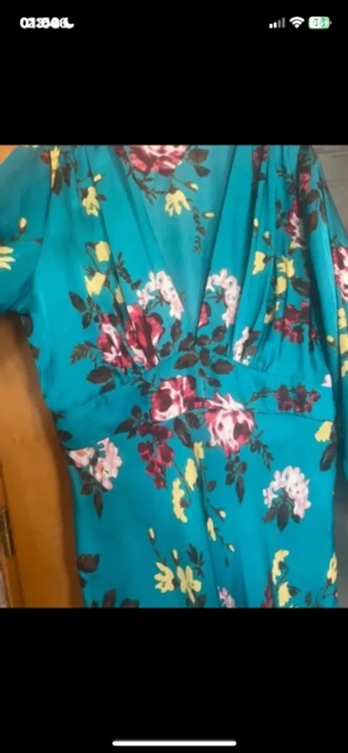 Robe élégante Zara taille L 40 toute satiné floral - photo numéro 5
