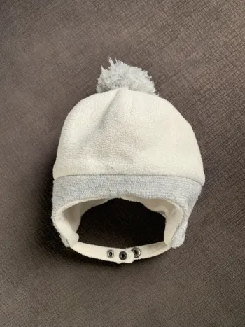 Bonnet  cache oreilles obaïbi