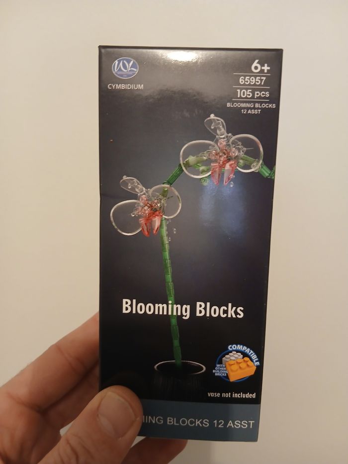 Blooming blocks 25cm