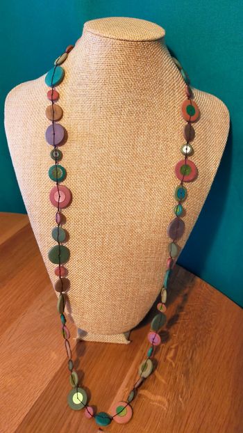 Collier long cercles multicolores - Collection Terres d’Ailleurs