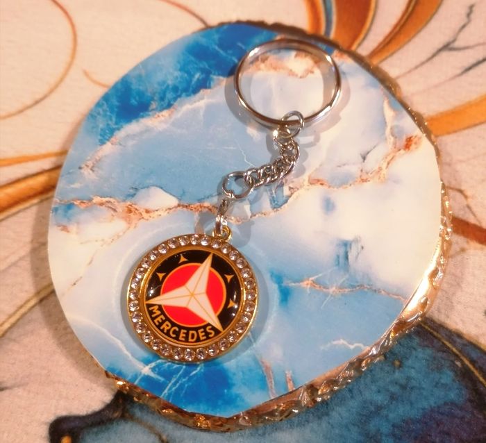 Porte clé Mercedes - photo numéro 2
