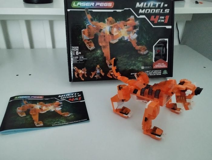 Laser pegs tigre complet