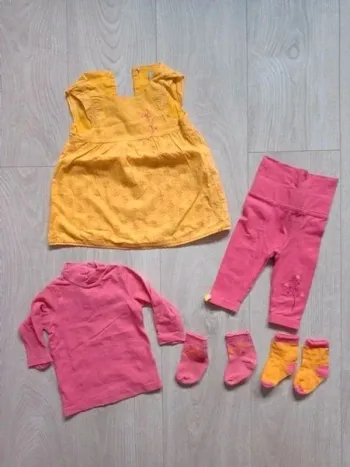Ensemble fille robe, tee shirt, legging et chaussettes Orchestra jaune et corail 6 mois