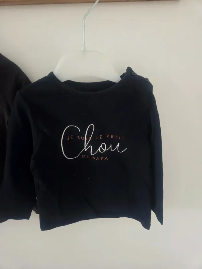 Lot 2 tee-shirts 12m kiabi - photo numéro 4