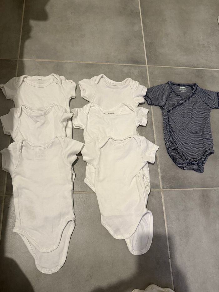 Lots de body 3 mois