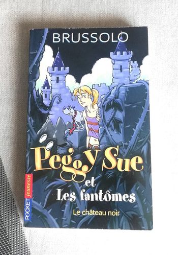 Peggy Sue et les Fantômes -
Le Château noir