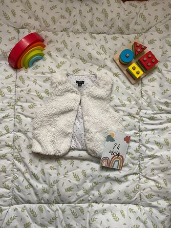 gilet sans manches en fourrure blanc 24 mois kiabi