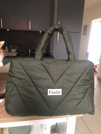 Sac à main neuf flufié 