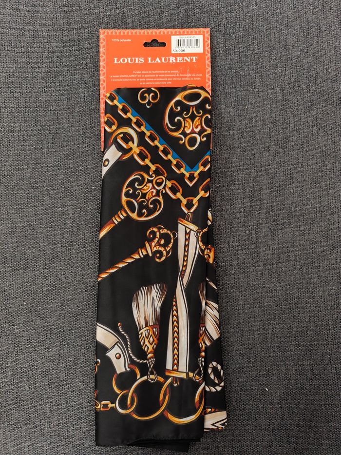 écharpes "Louis Laurent"  dimensions 90 x 180 cm. - photo numéro 2