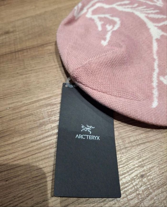 Bonnet Arc'teryx Bird Head - Rose Bliss - Neuf avec étiquette - photo numéro 3