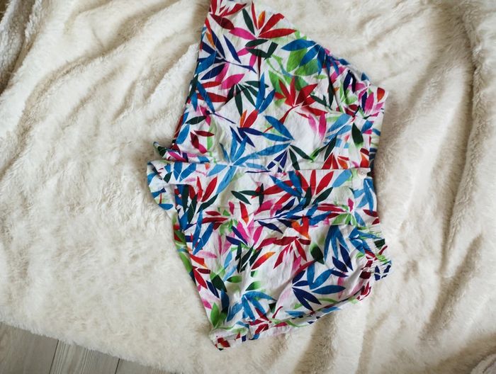 Short femme S neuf