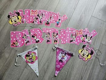 Lot 3 Guirlandes anniversaire Minnie