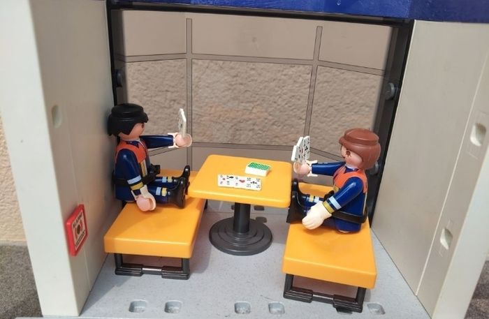 Caserne pompier playmobil - photo numéro 2
