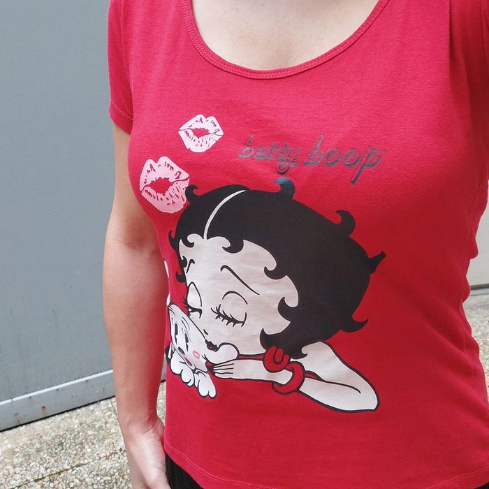 Tee-shirt Betty Boop taille 38 40 - photo numéro 4