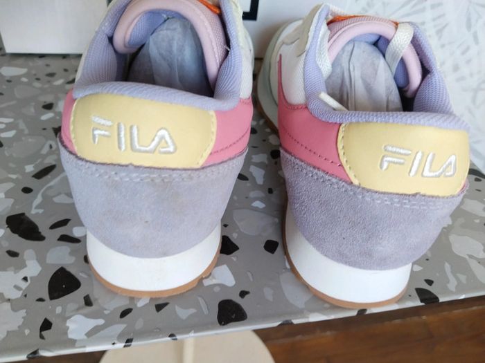 🚨 Promo 🚨 baskets neuves femme Fila pointure 38 - photo numéro 5