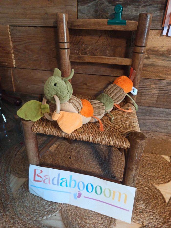 Peluche hochet chenille jellycat Christopher Caterpillar - photo numéro 2