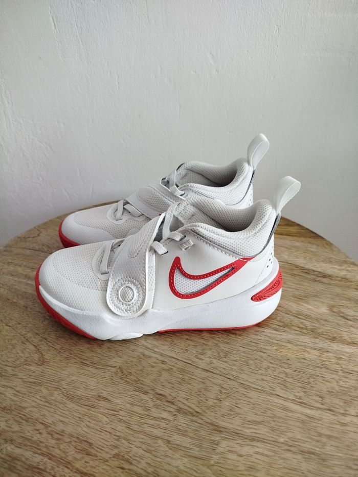 Baskets Nike T 28.5 - photo numéro 2