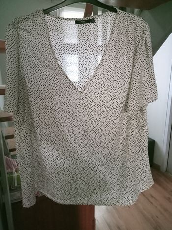 Tee-shirt taille 46/48  kiabi