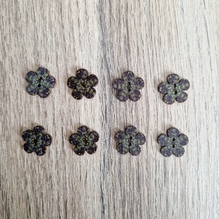 Lot de 8 boutons fleurs en bois