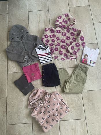 Lot vêtements fille 8ans