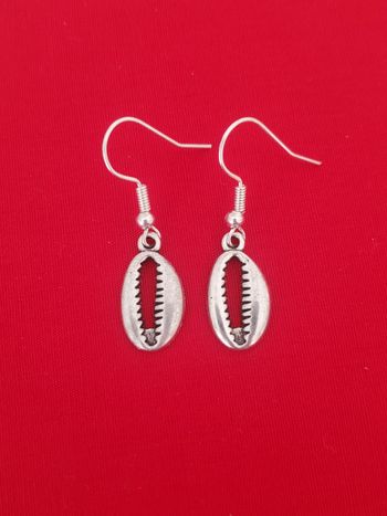 Boucles d'oreilles pendante argenté  coquillage de cauris
