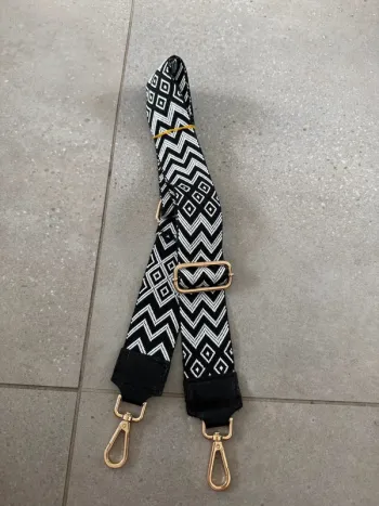 Bandoulière blanche & noire, neuve, 80cm