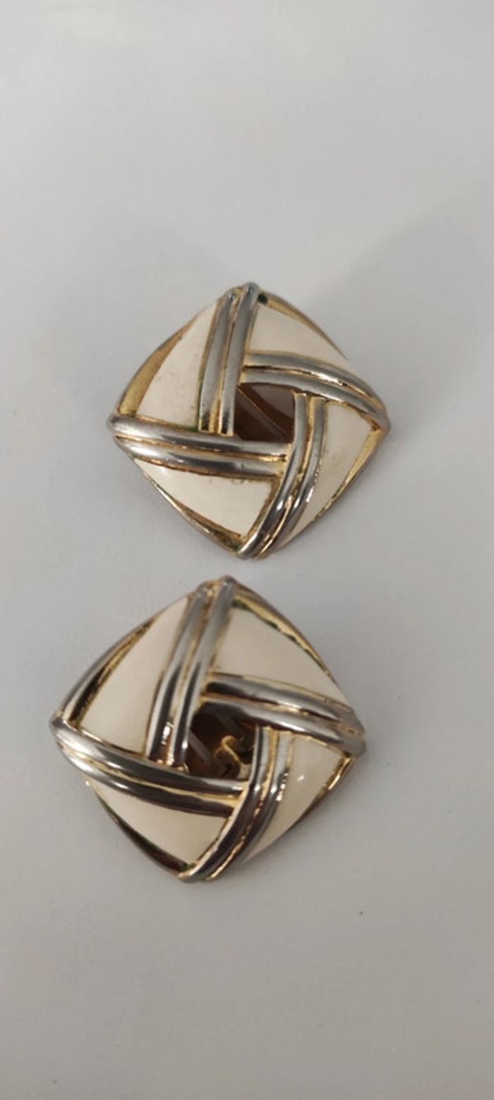Clips d'oreilles blanc vintage - photo numéro 3