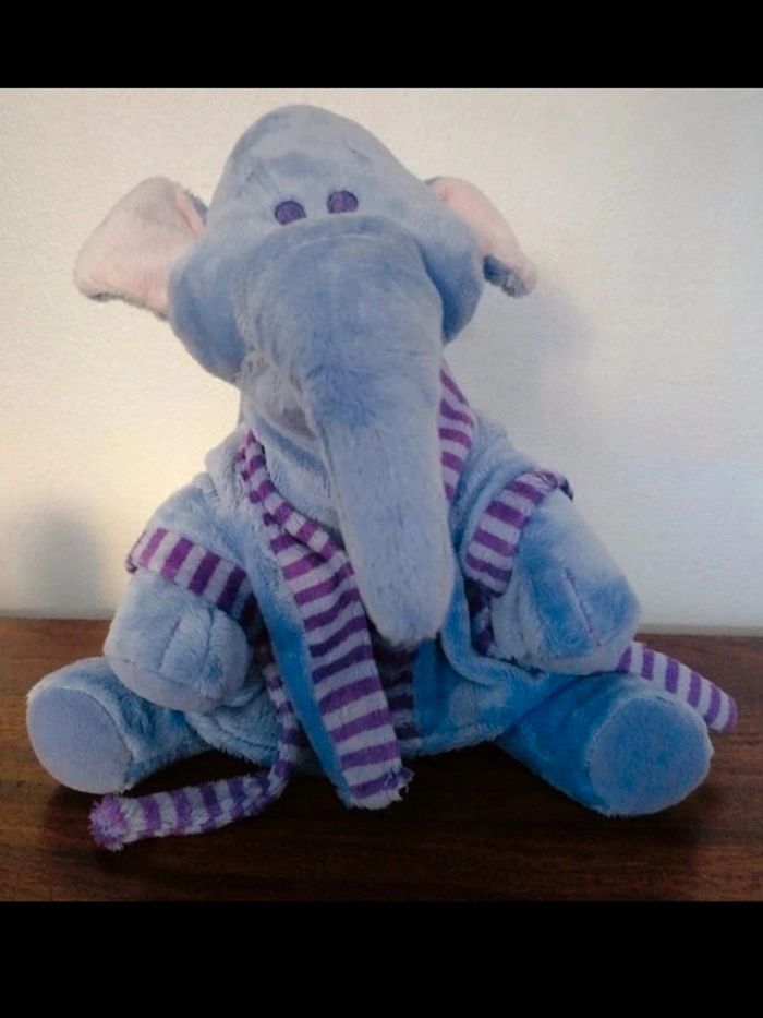 Peluche Lumpy avec son peignoir l'éléphant de Winnie l'Ourson Nicotoy - photo numéro 5