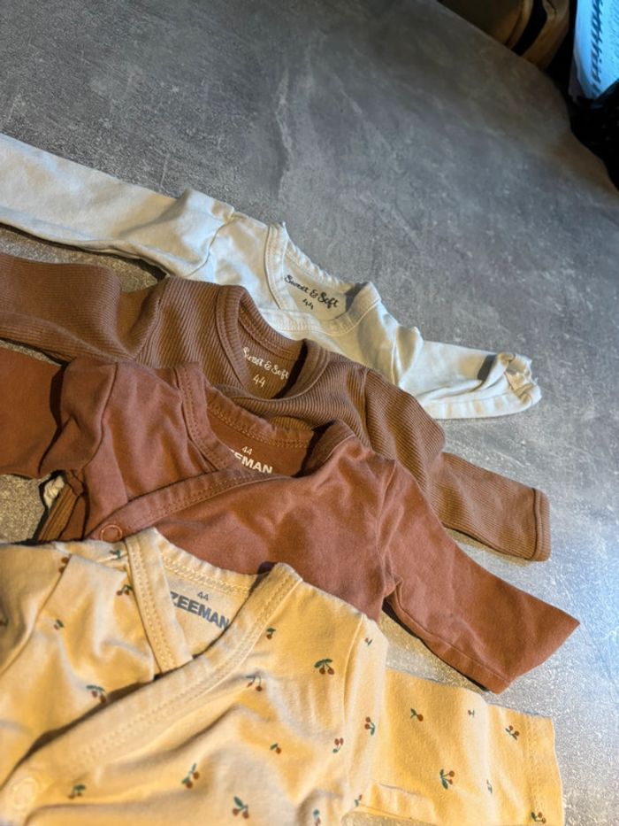 Lot de bodie bébé fille - photo numéro 10