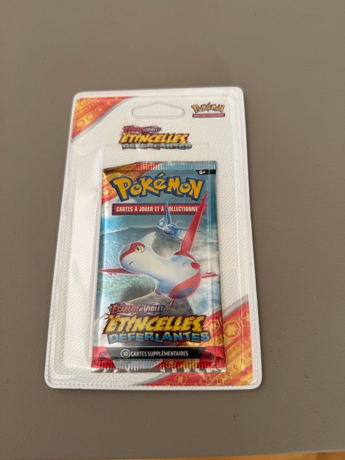 Lot de  5 blister Pokémon écarlate et violet étincelles déferlantes - photo numéro 6