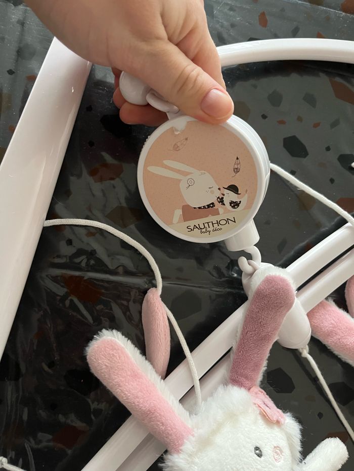 Mobile musical fille - photo numéro 2