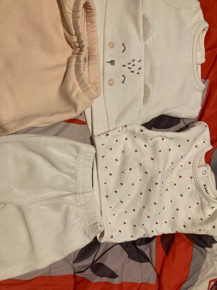 Lot vêtements fille 1 mois - photo numéro 5
