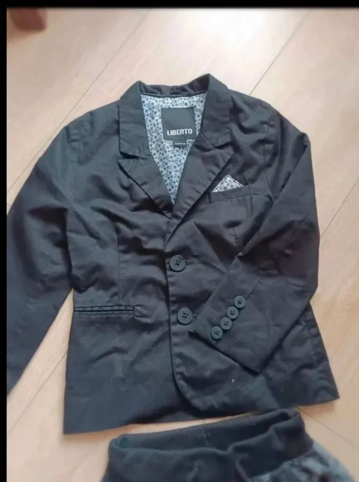 Blazer et sarouel  4ans - photo numéro 5