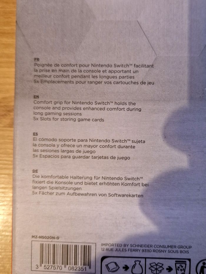 Manette Nintendo Switch / poignée de confort - photo numéro 3