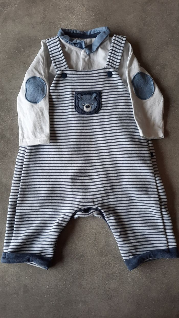 Jolie ensemble salopette 3 mois