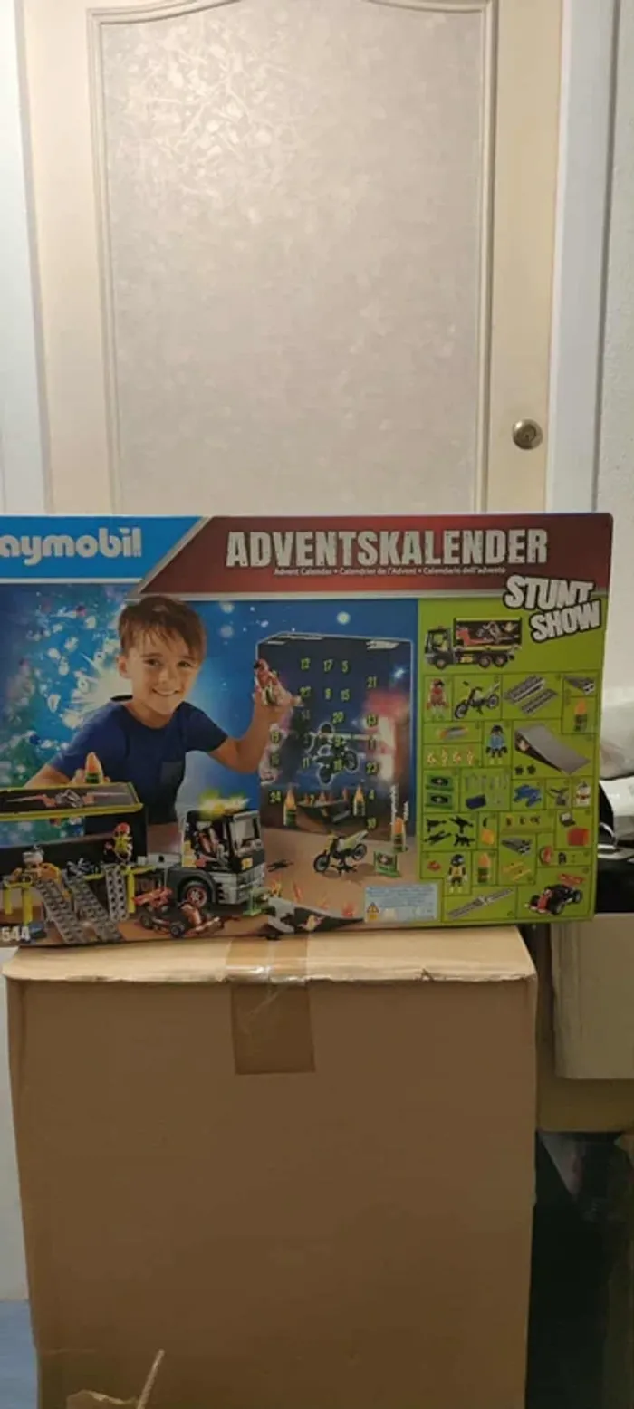 Calendrier de l'avent XXL cascadeur playmobil dès 4 ans - photo numéro 2