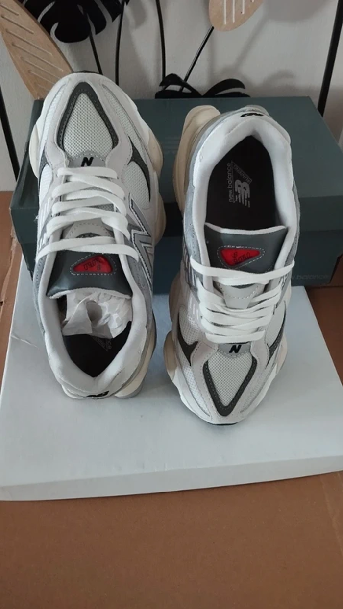 New Balance 9060 Gris 36 - photo numéro 4